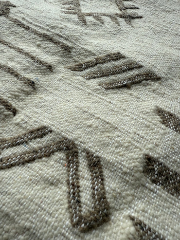 Tazar (blanc et marron)
