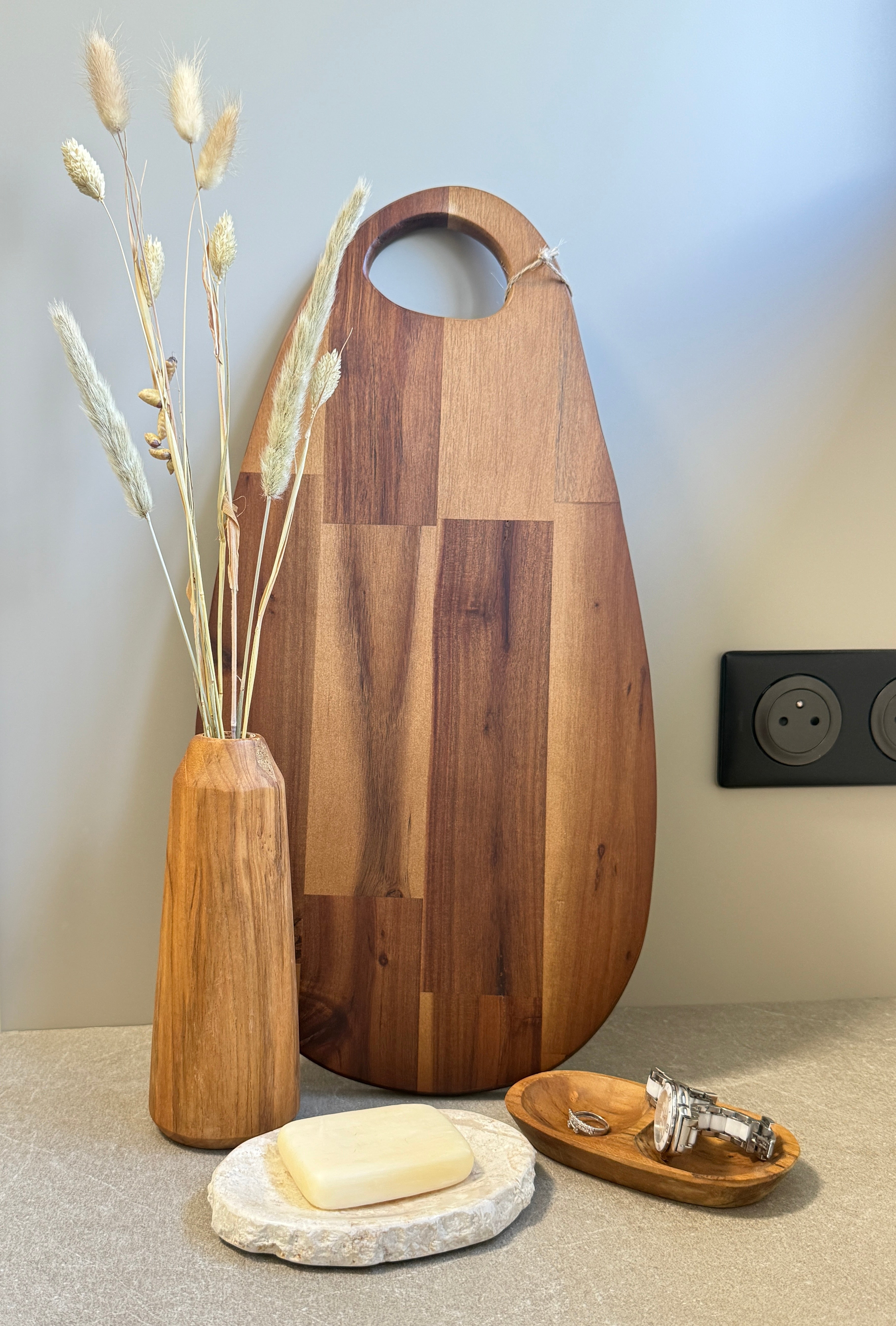 Amira – Planche à découper en bois d'acacia