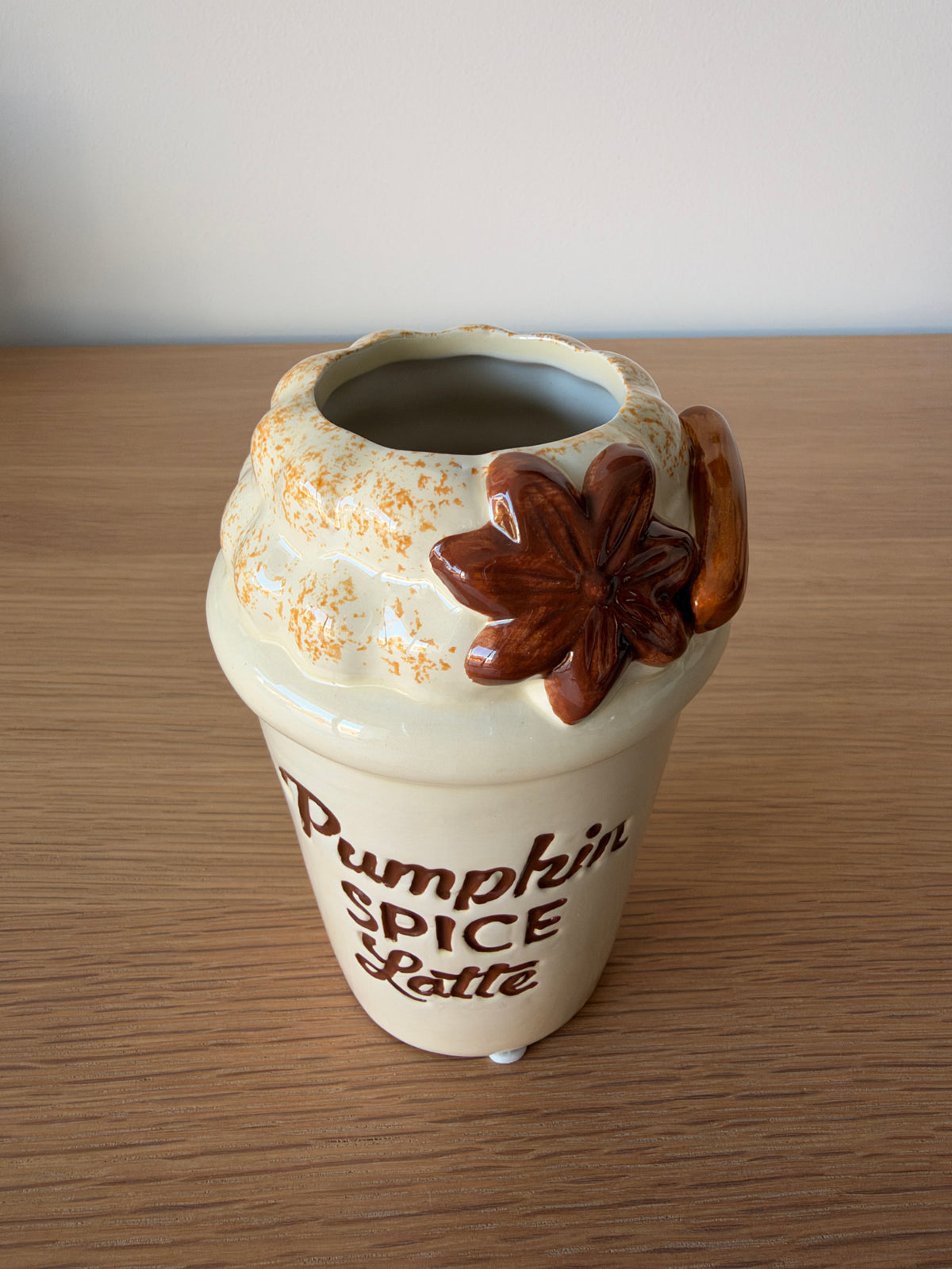 Vase Pumpkin Spice Latte