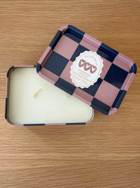 Bougie A Dopo Cœurs métal – Bois de Rose & Vanille