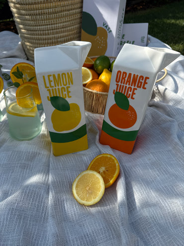 Vase Orange Juice
